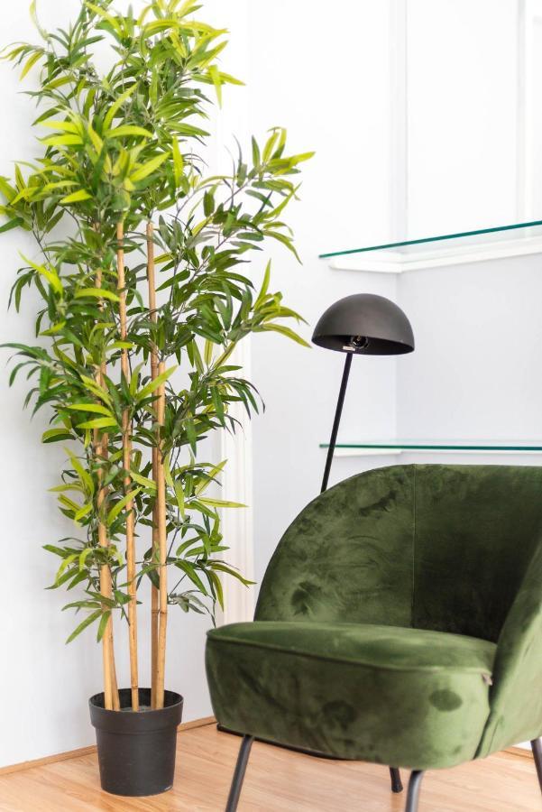 Mayfair By Capital Apartament *